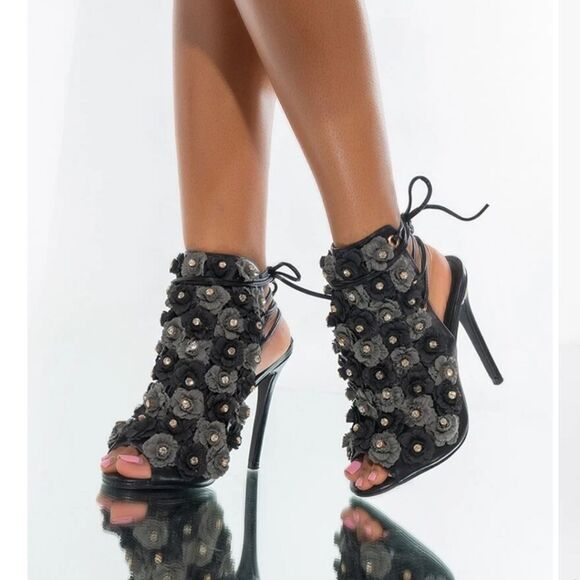 AKIRA JULIANA FLORAL PEEP TOE BOOTIE,NIB - Picture 4 of 7